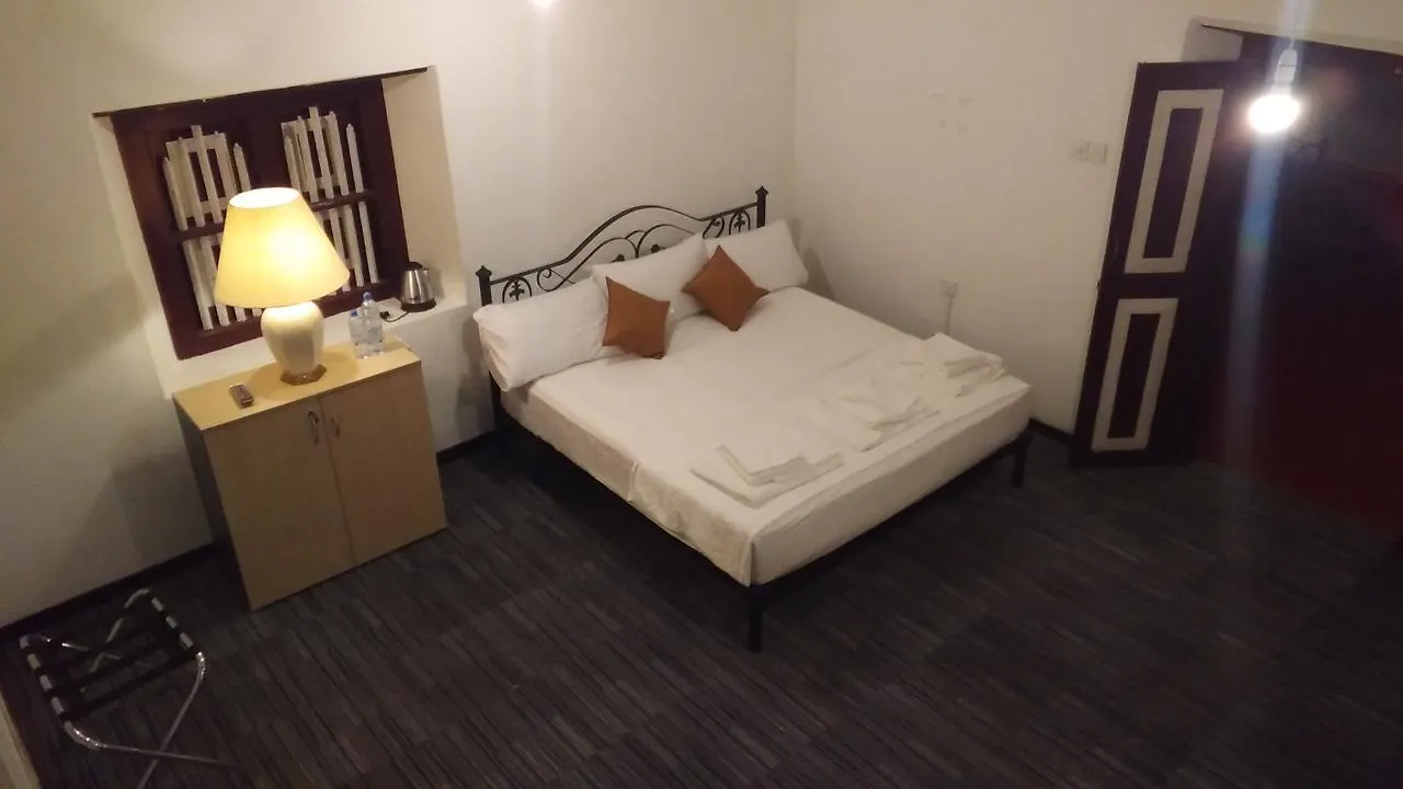 *** منتجع Yoho Ambanwala Tourist Bungalow كاندي سريلانكا