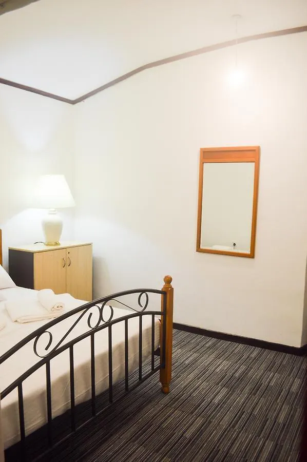 Yoho Ambanwala Tourist Bungalow كاندي منتجع
